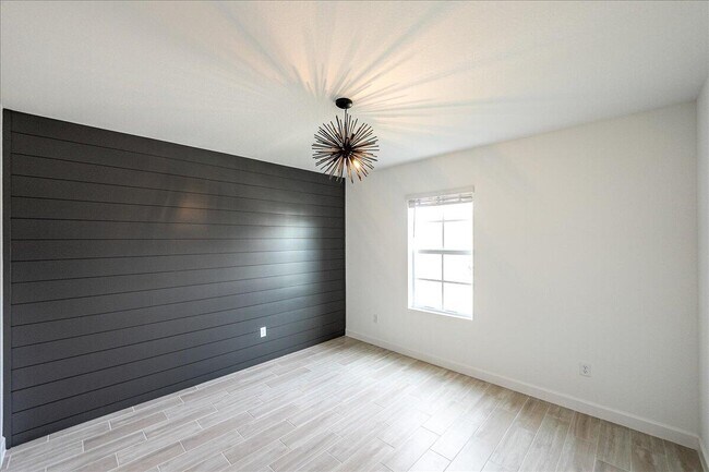 Building Photo - 6346 Windwood Wy