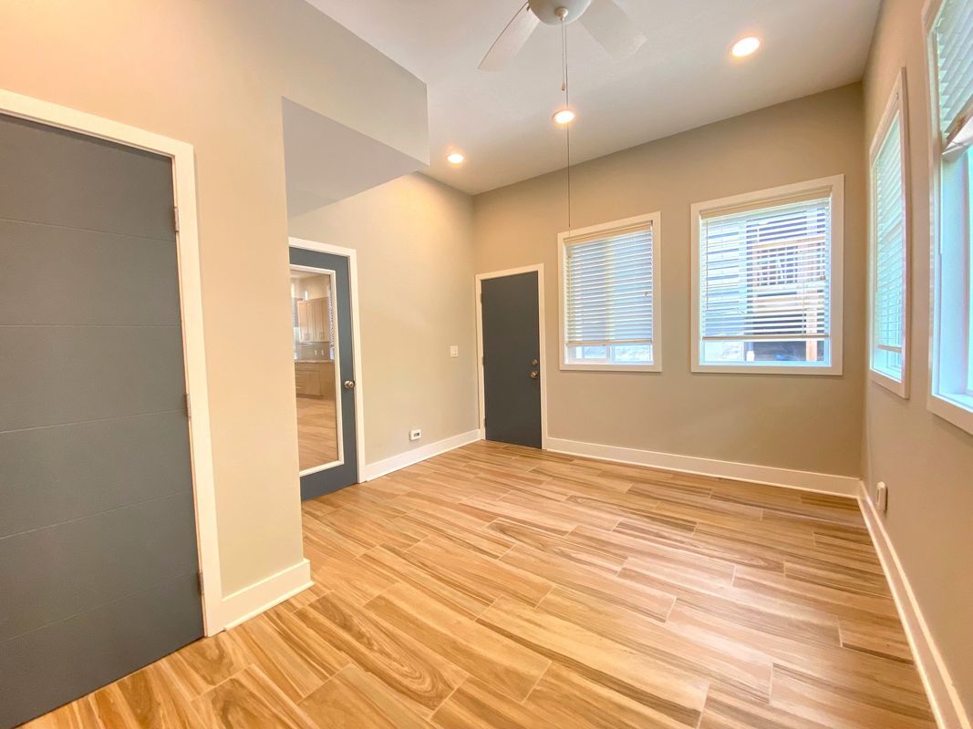 Building Photo - 1566 New St