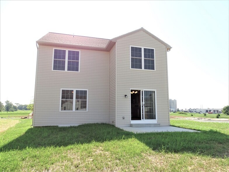 Building Photo - 1395 Fieldstone Dr
