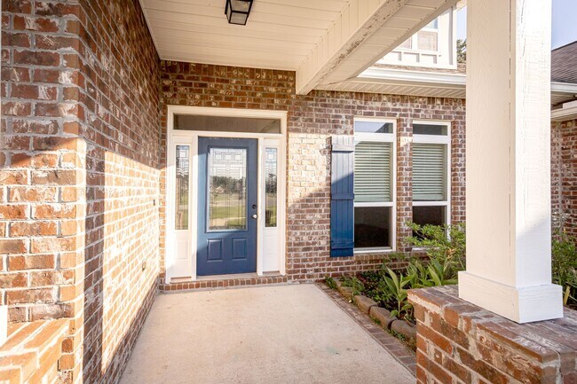 Building Photo - 1013 Silverbell Cv