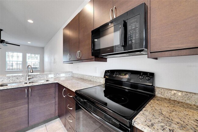 Building Photo - 2138 1st Ave N