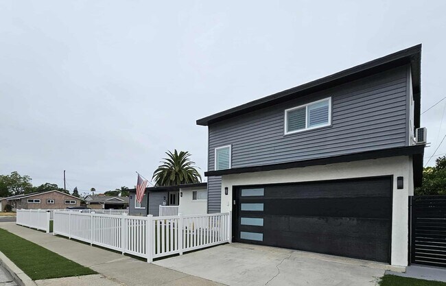 Building Photo - 114 S Emerald Pl