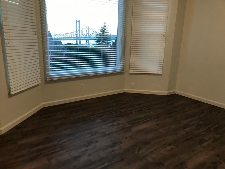 Dining room - 507 Bay St