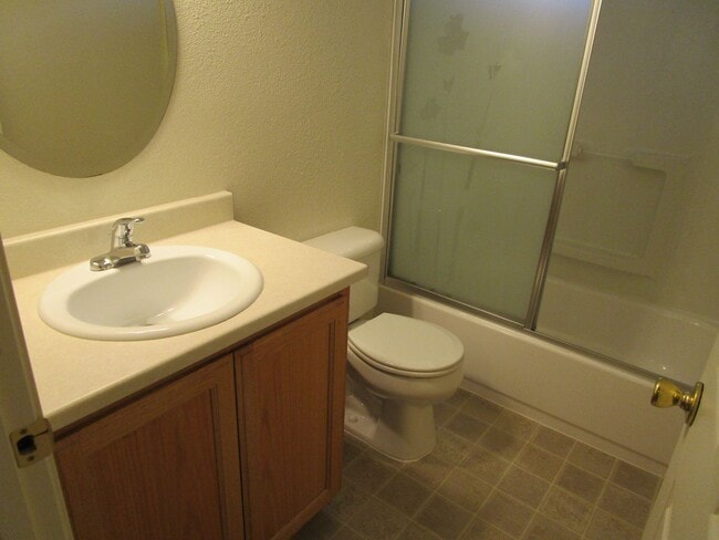 Building Photo - 833 Scoter Way