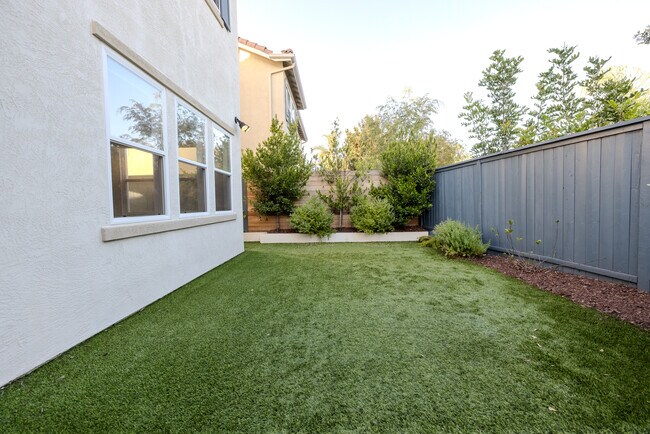 Building Photo - 3209 Rancho Reata