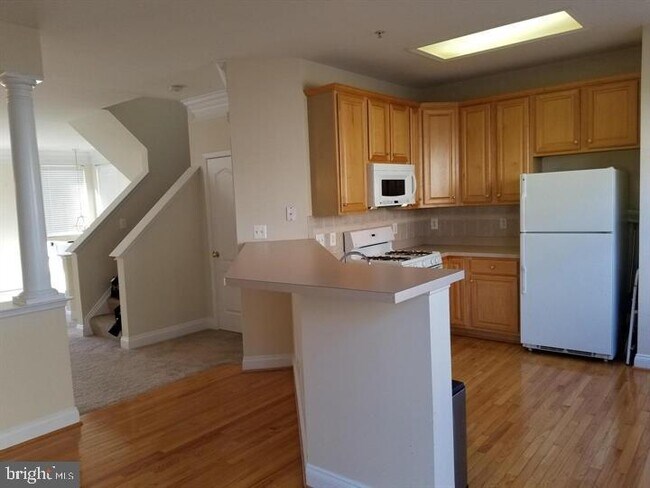 Primary Photo - 3834 Watkins Mill Dr