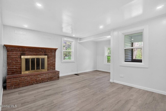 Building Photo - 1809 Ridge Rd