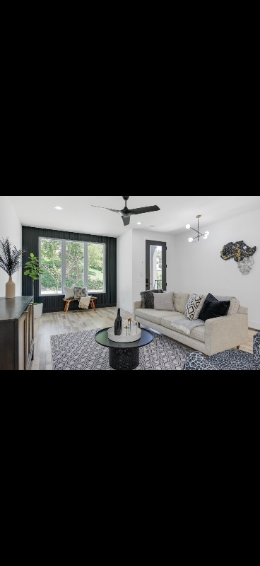 Building Photo - 11 Garden St