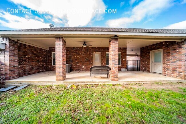 Building Photo - 454 Neals Hill Rd