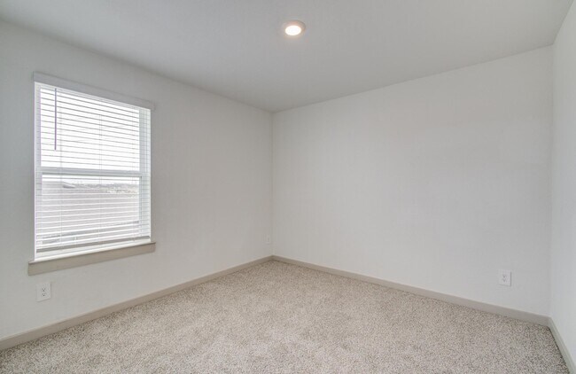 Building Photo - 14506 Rain Tree Dr