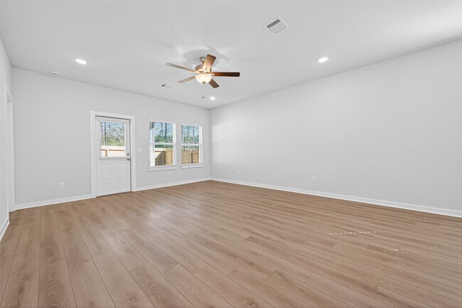 Building Photo - 8514 Blueberry Ash St