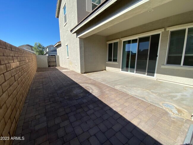 Building Photo - 21065 W Elm Way Ct