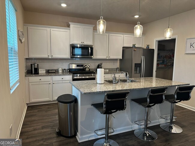 Building Photo - 367 Broder Farms Dr