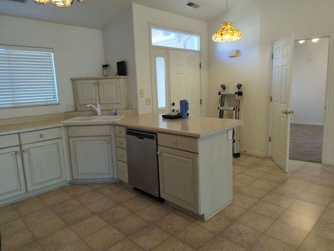 Building Photo - Charming 2-Bedroom + Office Home with Spacious Layout & Serene Backyard. Access to Community Pool...