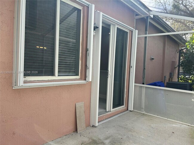 Building Photo - 1975 NW 100th Way