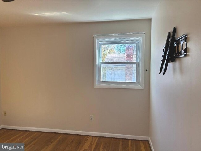 Building Photo - 5315 Manorfield Rd