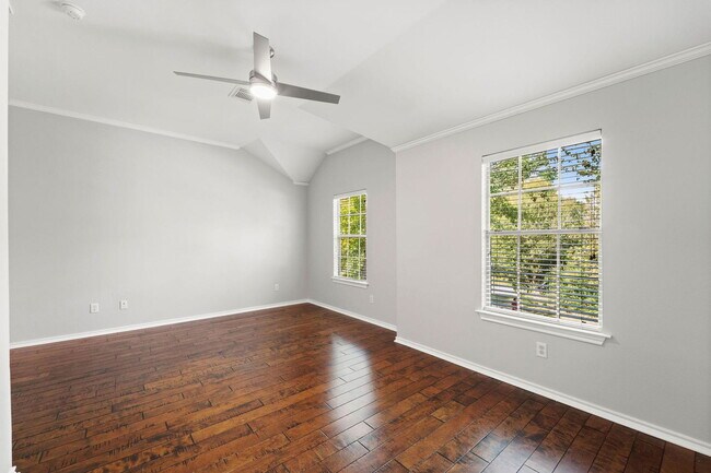 Building Photo - 26 Musgrove Pl
