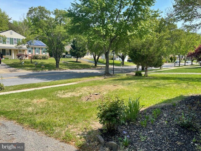 Building Photo - 13301 Coldwater Dr