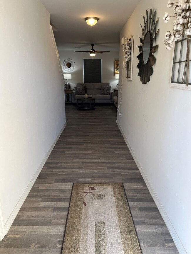 Building Photo - 3BR Fully Furnished Vacation Rental Utilities Included
