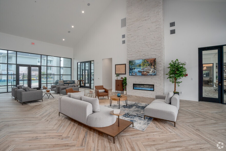 Lobby Photo - Brickyard at Barbers Hill