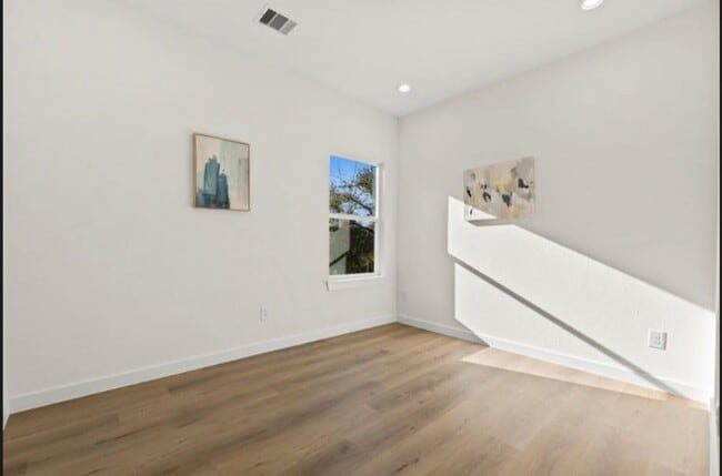 Building Photo - 8149 Talton St