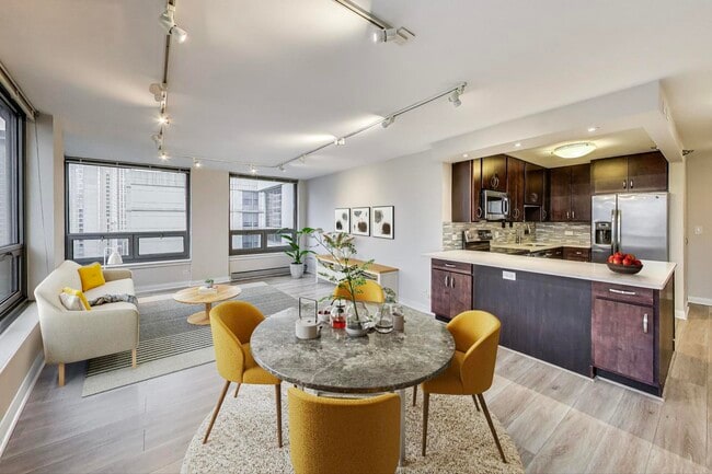 Building Photo - 440 N Wabash Ave