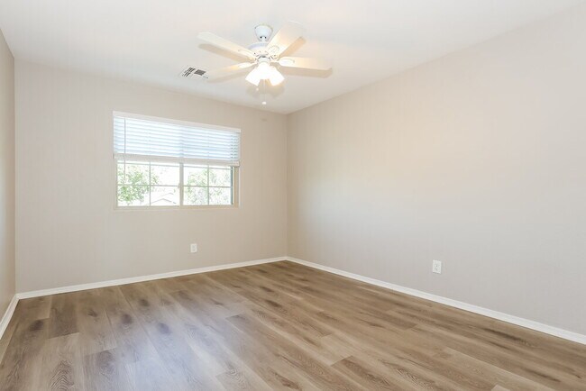 Building Photo - 10857 E Carol Ave