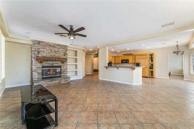 Building Photo - 9363 Pinnacle Cove St