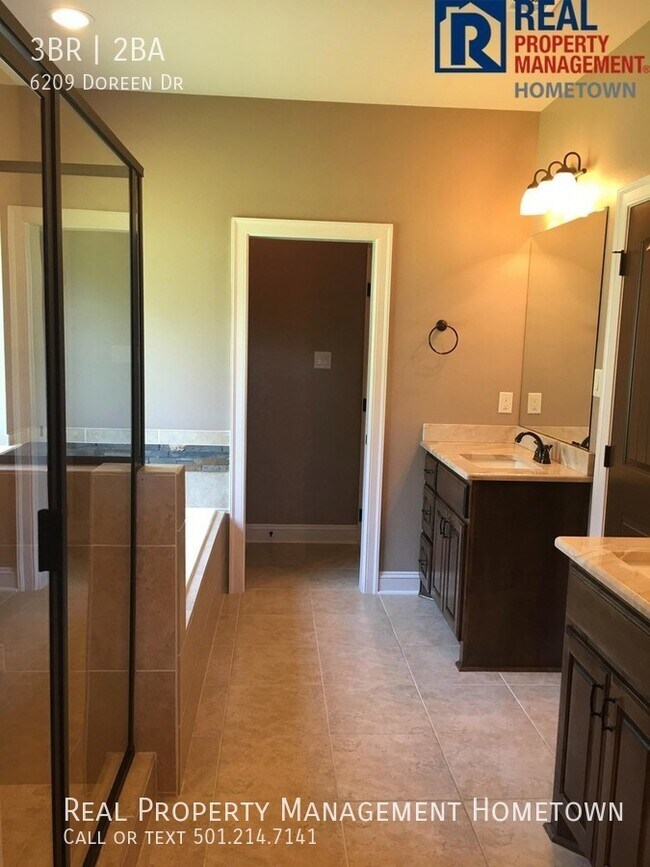 Building Photo - Magnificent 3/2 Home Tucked Away in a Beau...