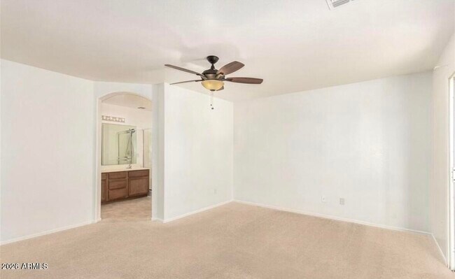 Building Photo - 11625 W Monroe St