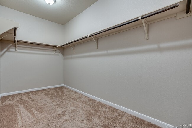 Building Photo - 2307 Clover Ridge