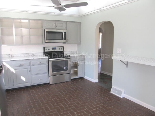 Building Photo - 6234 E V Ave