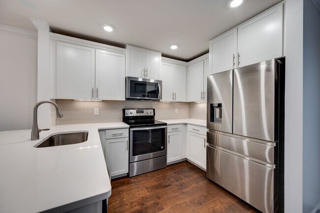Building Photo - 1135 Lilly Valley Way