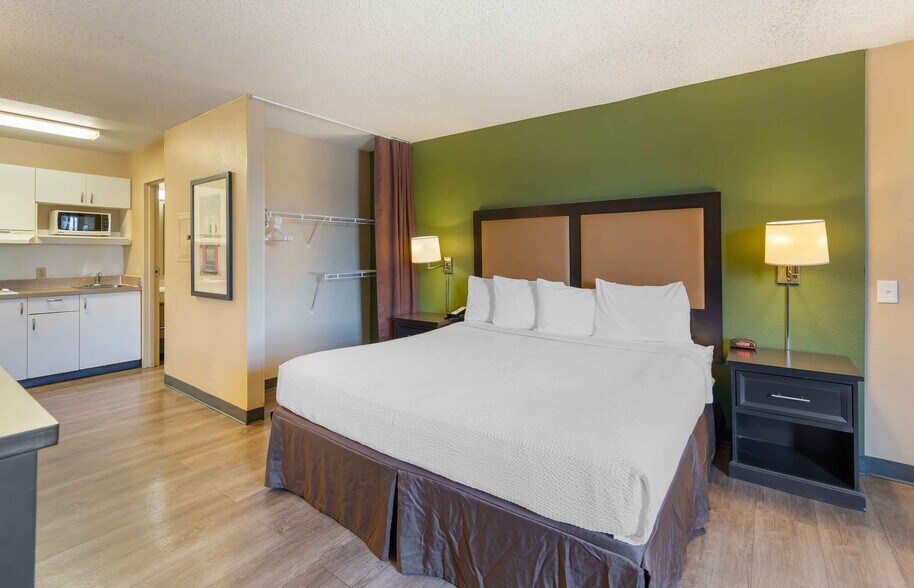 Building Photo - Furnished Studio-Bakersfield - California ...