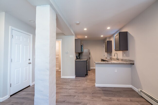 Building Photo - 9 Veto St