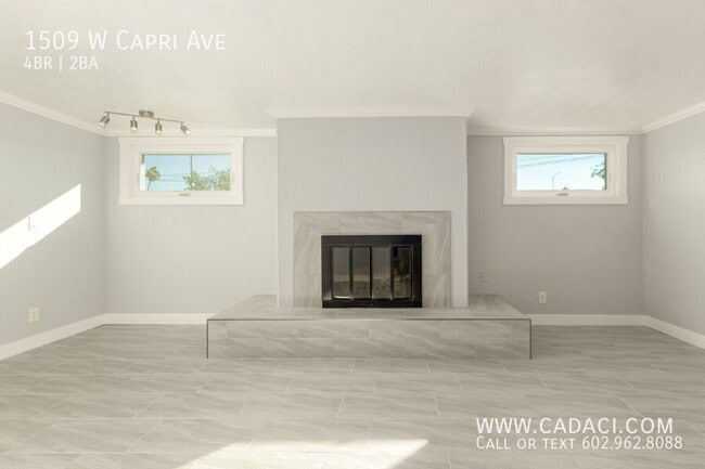 Building Photo - 1509 W Capri Ave