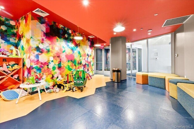 Building Photo - 7 DeKalb Ave