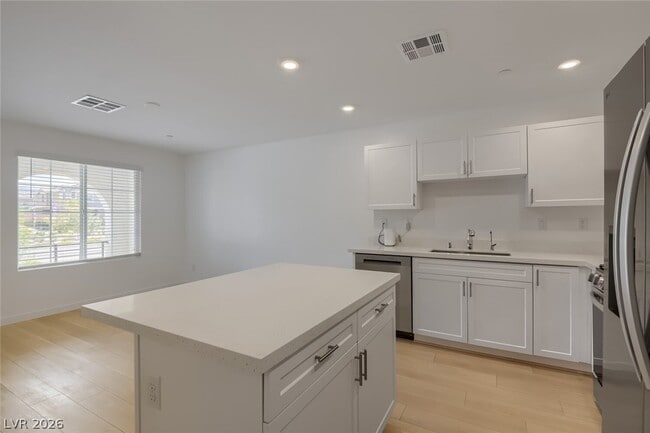 Building Photo - 951 Jigglypuff Pl