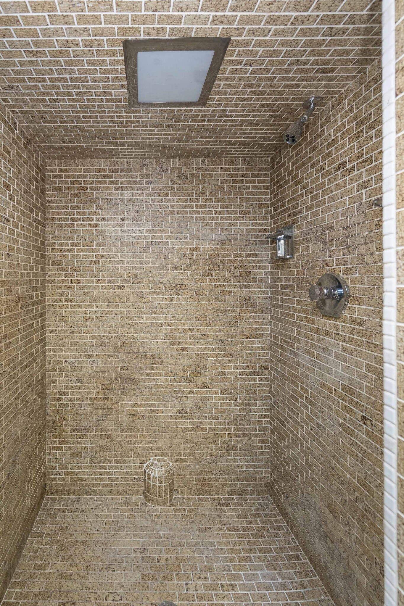 Basement Shower - 5252 Maffitt Ave