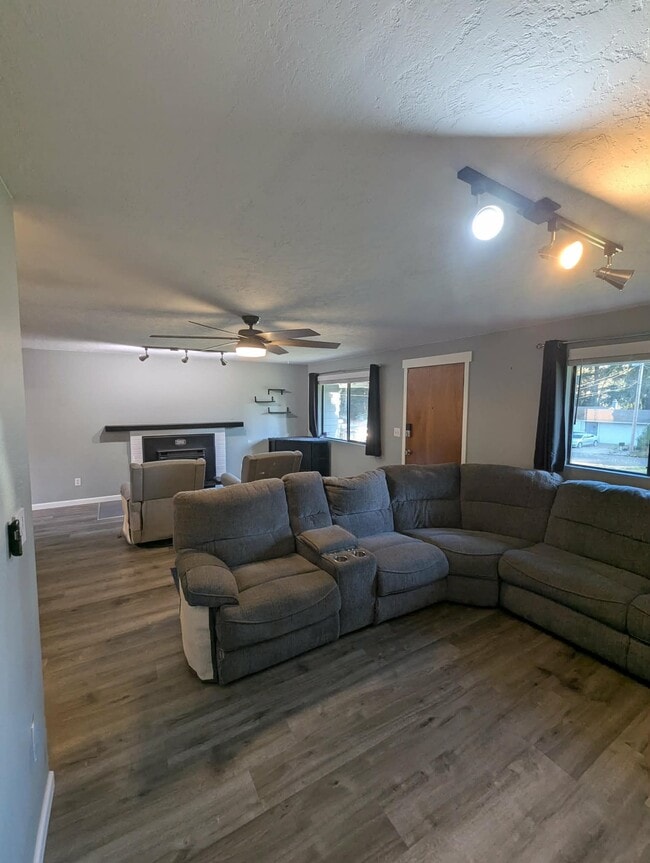 Building Photo - 5136 S 329th Pl