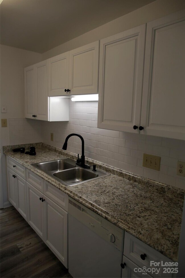 Building Photo - 12300 Rock Canyon Dr