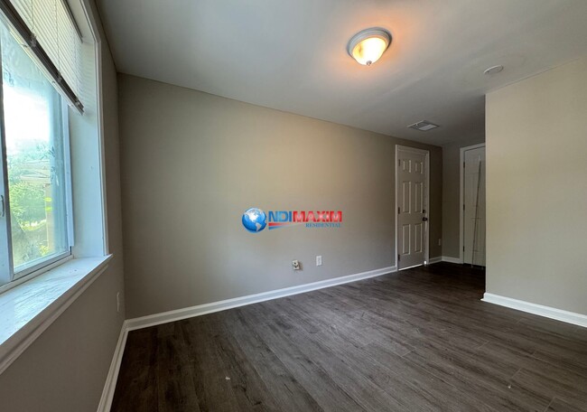 Building Photo - Newly RENOVATED ranch in Decatur near Buen...
