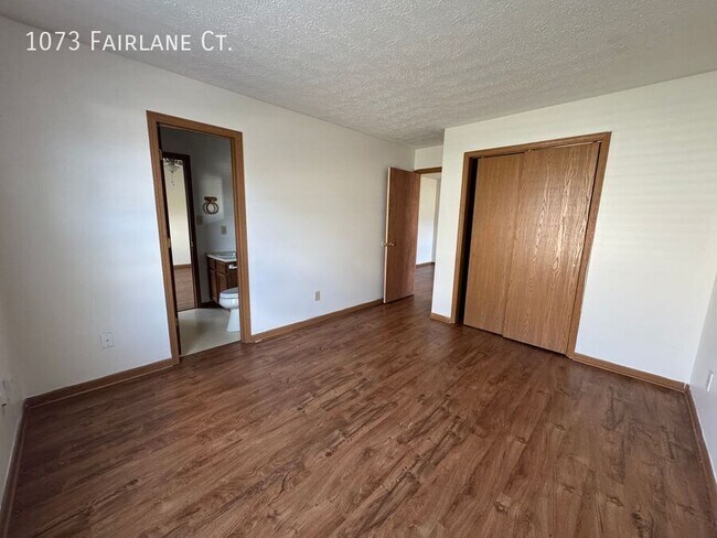 Building Photo - 1073 Fairlane Ct