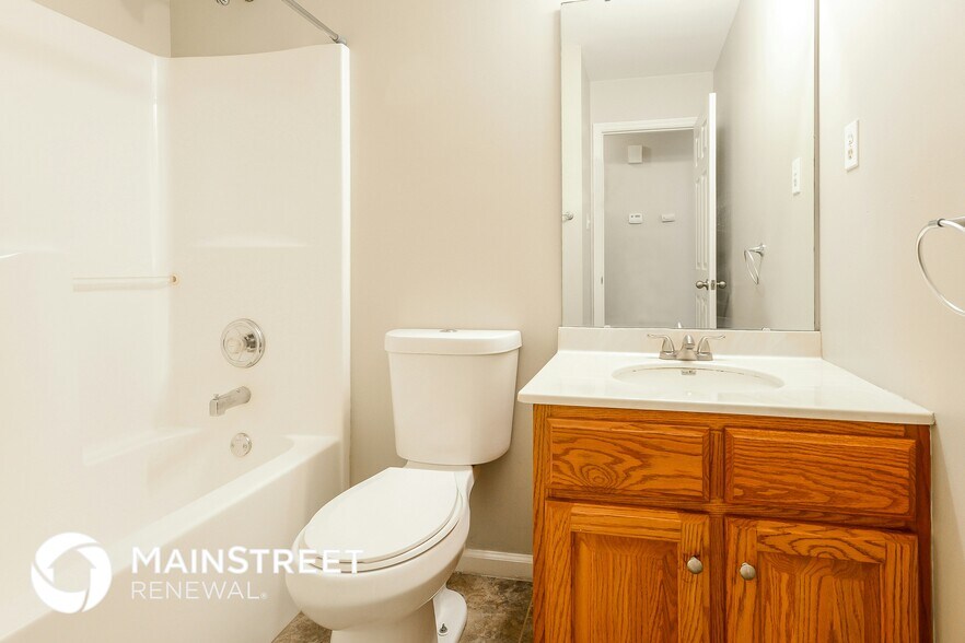 Building Photo - 3440 Rockwood Forest Ct