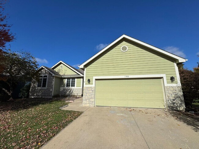 Building Photo - 1380 Stonecreek Dr