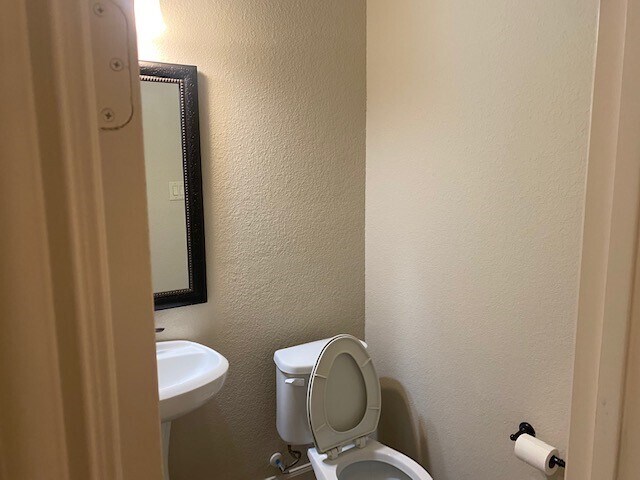 Building Photo - 7911 Sydney Bay Ct