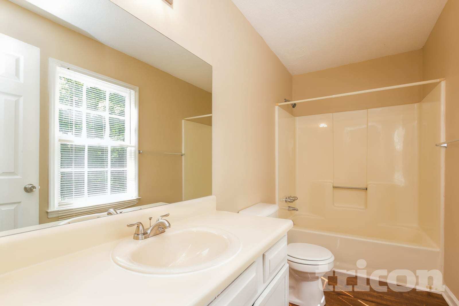 Building Photo - 1202 Holly Hills Dr SW