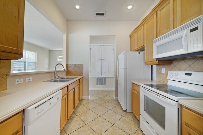 Building Photo - Home with water views in Patriots Landing