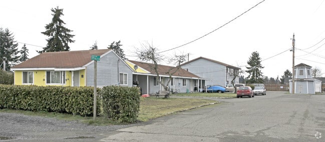 Primary Photo - Tower Court Apartments