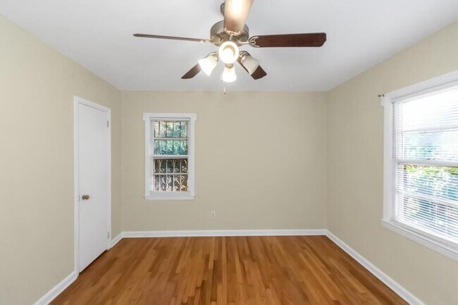Building Photo - 409 Kildare Ave NW
